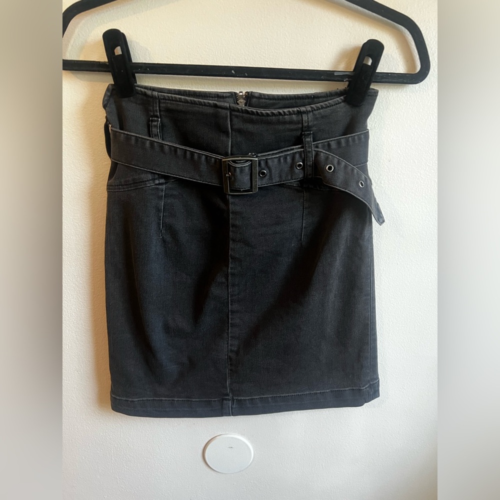 Free People Black Belted Denim Mini Skirt High Waisted Faded Wash Size 2